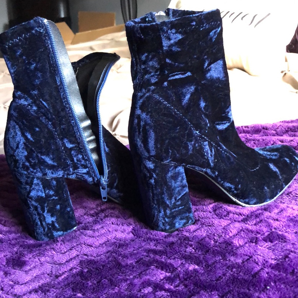 Navy blue velvet boots